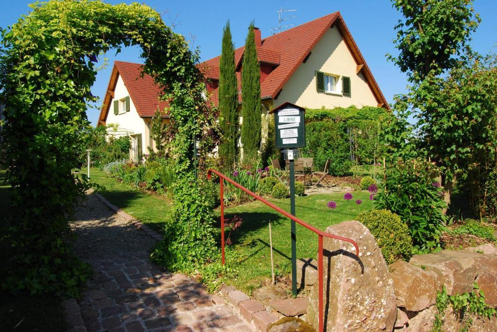 Chambres D'Hotes Gilles Schneider Husseren-les-Chateaux Bagian luar foto